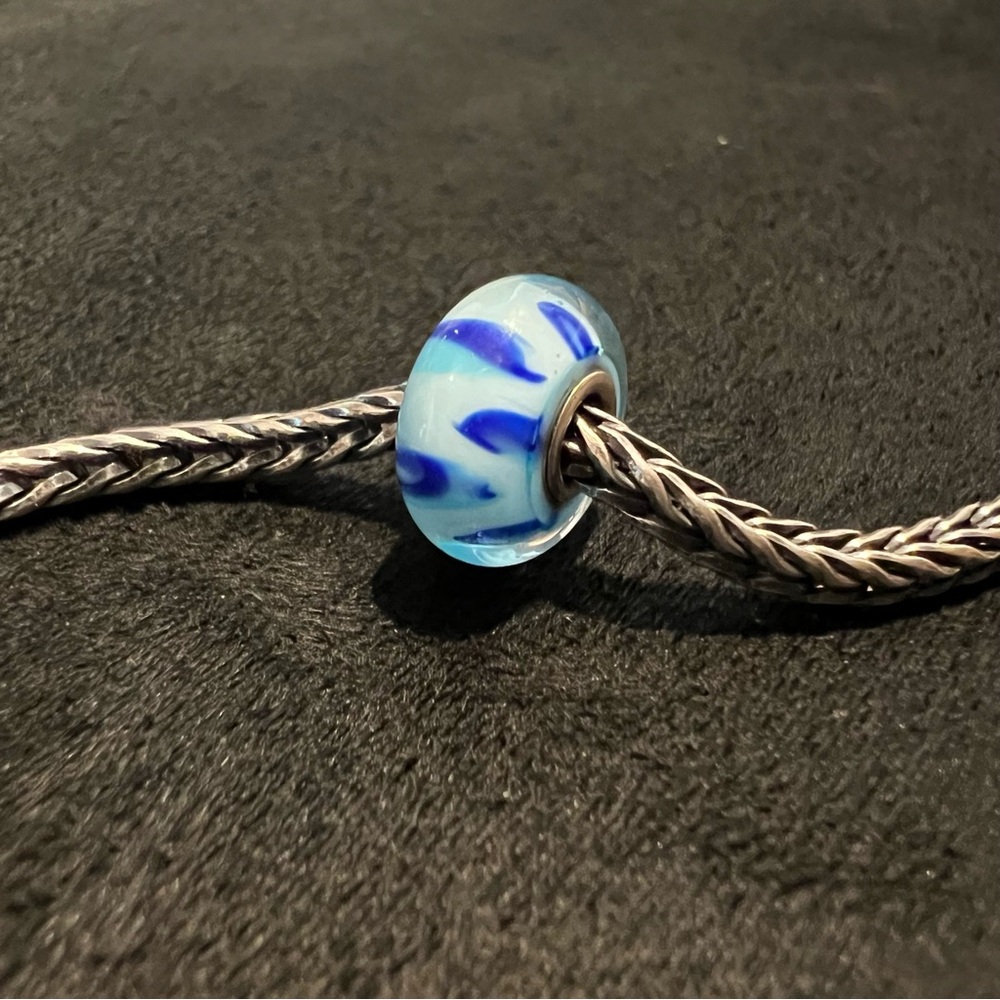 Trollbeads Retired Bluish Shadow Bead